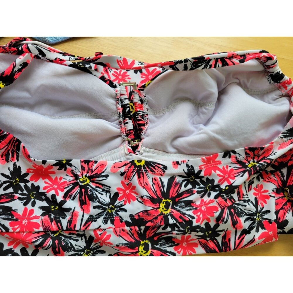 Catalina Womens Swim Top 1X Halter Tiered Pink Floral Built in Bra FLO174E - Picture 6 of 8